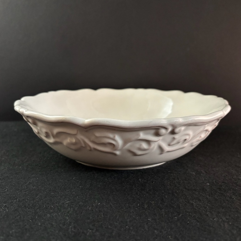 JCPenney Chris Madden Felice Ivory Soup/Cereal Bowl Replacement 8 1/2"